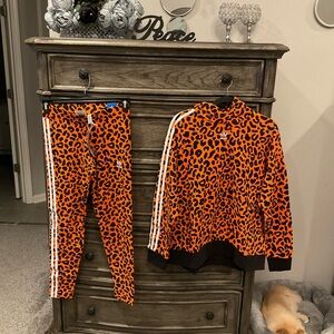 Women’s Adidas Sweatshirt Hoodie 1X leggings M